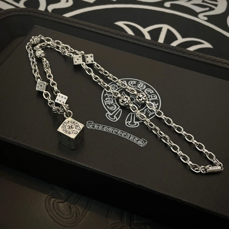Resilient Chrxmx Hxxrts Necklaces 299222