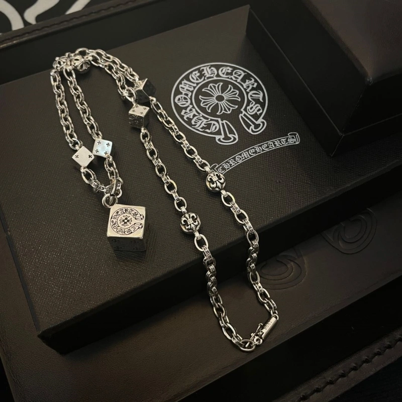 Resilient Chrxmx Hxxrts Necklaces 299222