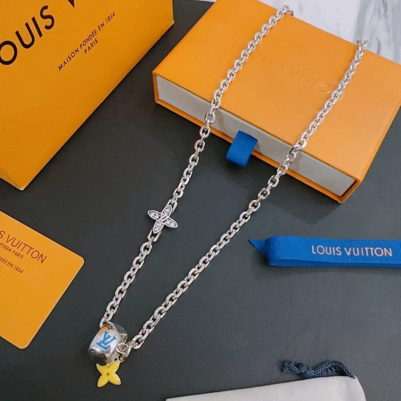 LX Necklaces Affordable 310408