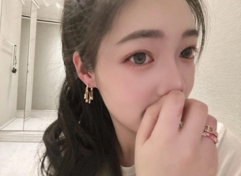 Minimalist Christian Dxxr Earrings 294757