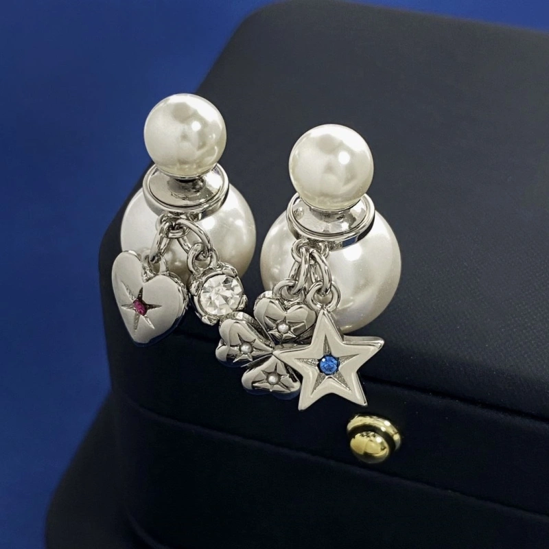 UrbanStyle Christian Dxxr Earrings 294756