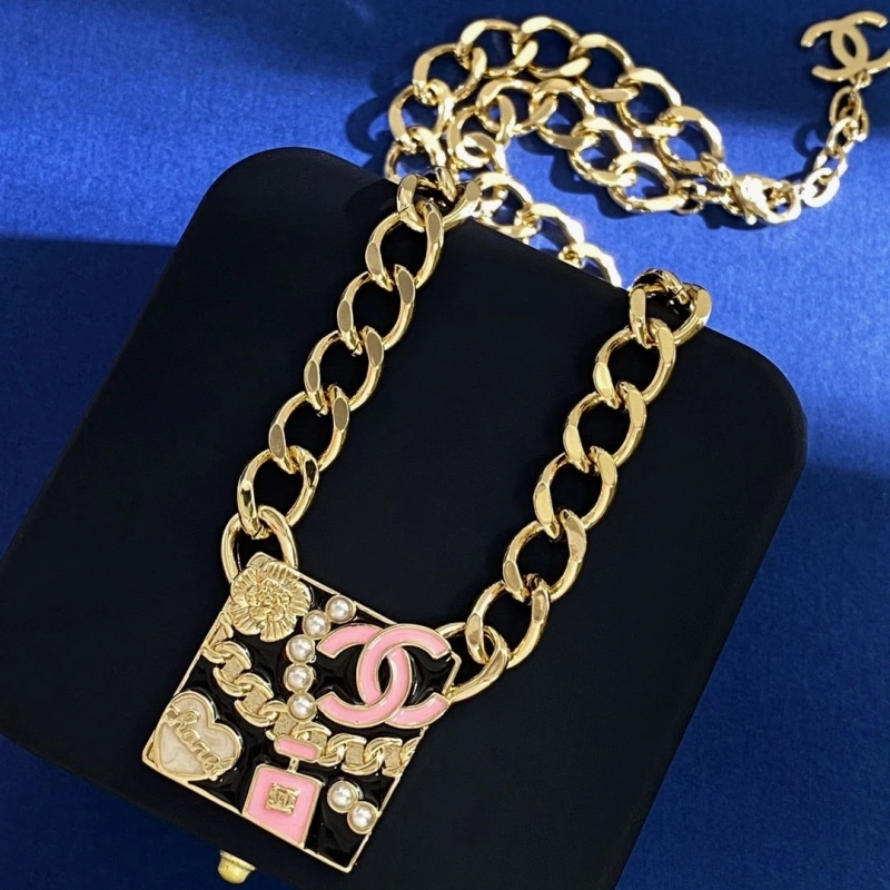 Comfortable Chxnxl Necklaces 287993