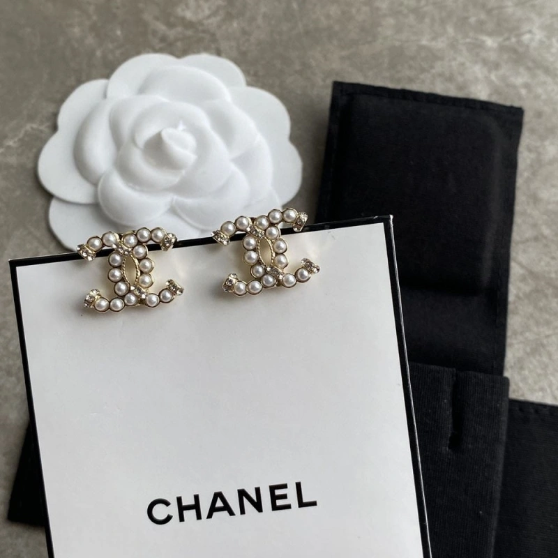 Cozy Chxnxl Earrings 288376