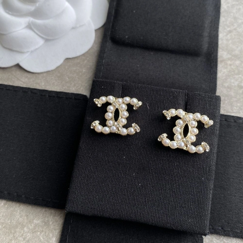 Cozy Chxnxl Earrings 288376