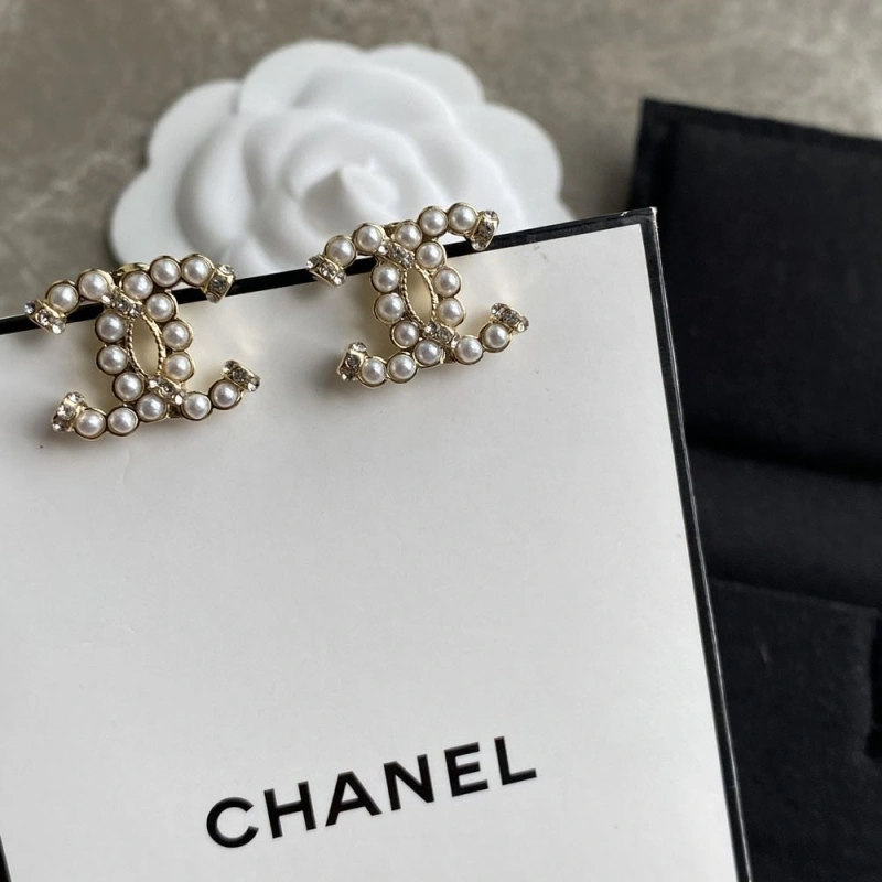 Cozy Chxnxl Earrings 288376