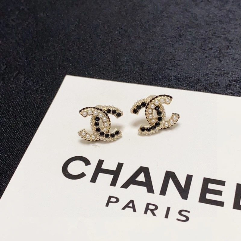 WellDesigned Chxnxl Earrings 288377