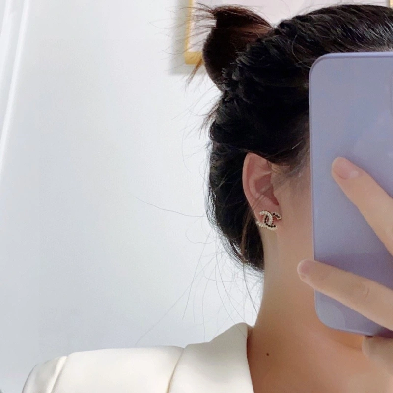 WellDesigned Chxnxl Earrings 288377