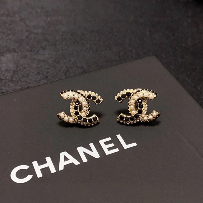 WellDesigned Chxnxl Earrings 288377