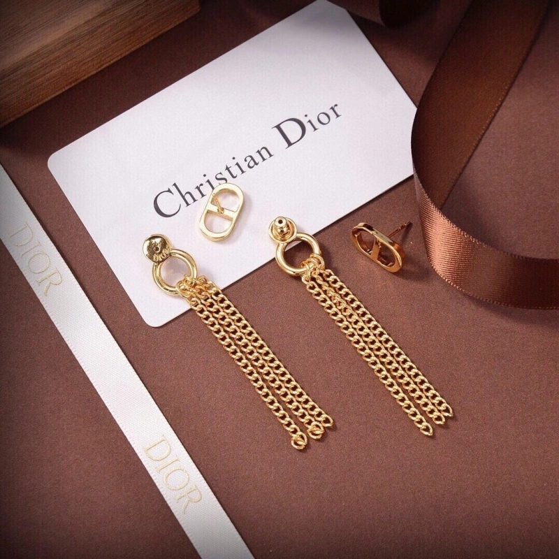 Christian Dxxr Earrings Minimalist 294752