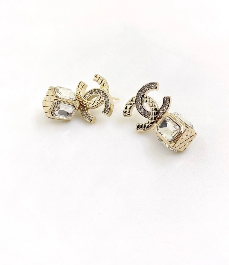 Efficient Chxnxl Earrings 288365