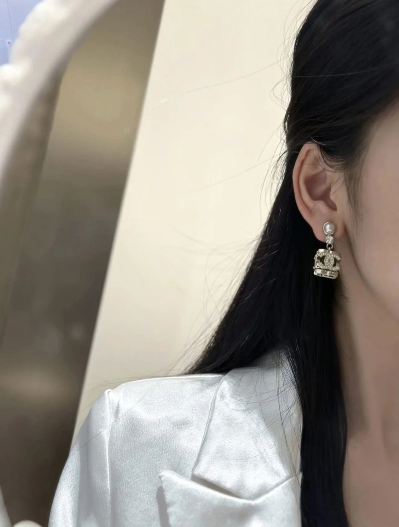 Versatile Chxnxl Earrings 284039