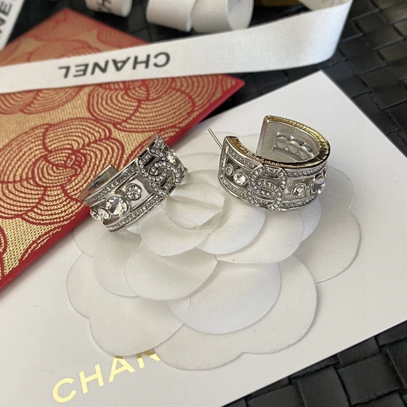 Soft Chxnxl Earrings 288354