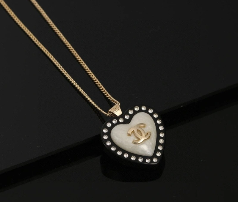 Trendsetting Chxnxl Necklaces 287972