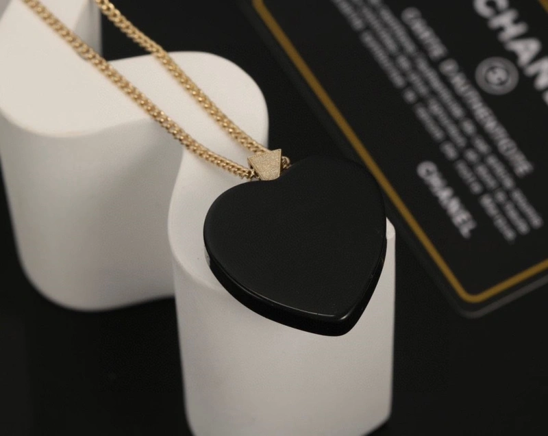 Trendsetting Chxnxl Necklaces 287972