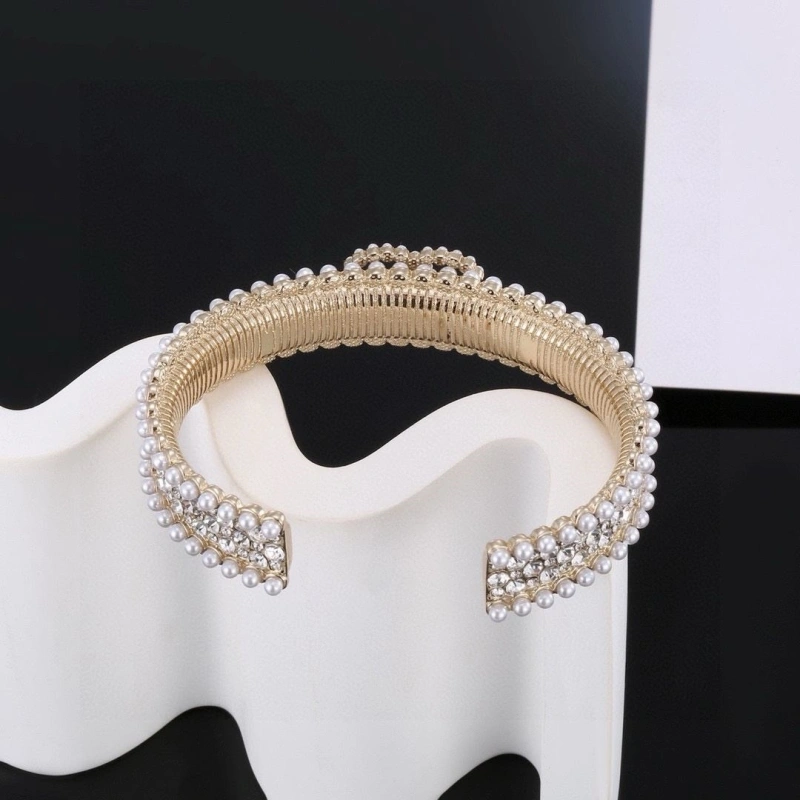 Compact Chxnxl Bracelets 289345