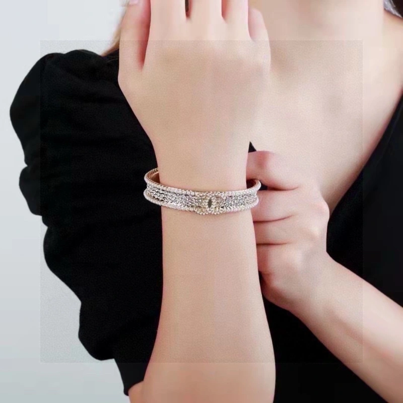 Compact Chxnxl Bracelets 289345
