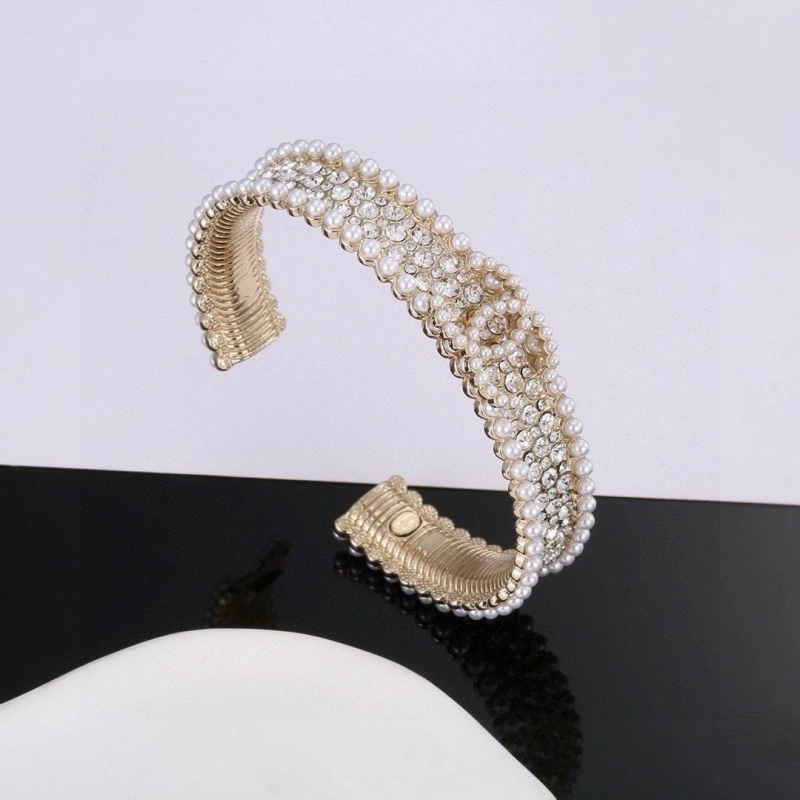 Compact Chxnxl Bracelets 289345