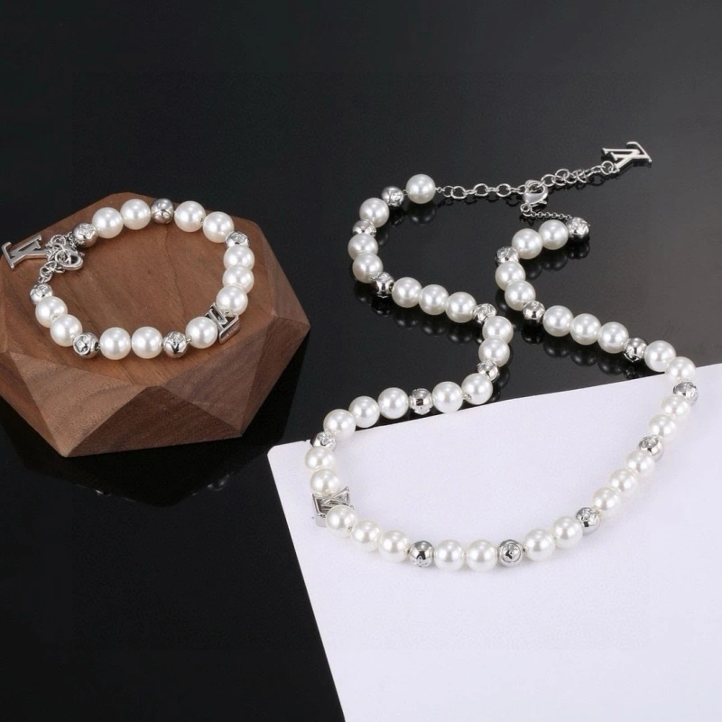 Sleek LX Necklaces 310423