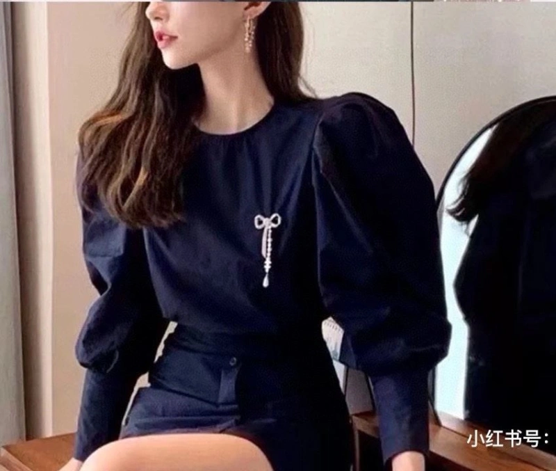 WellDesigned Chxnxl Brooches 289199