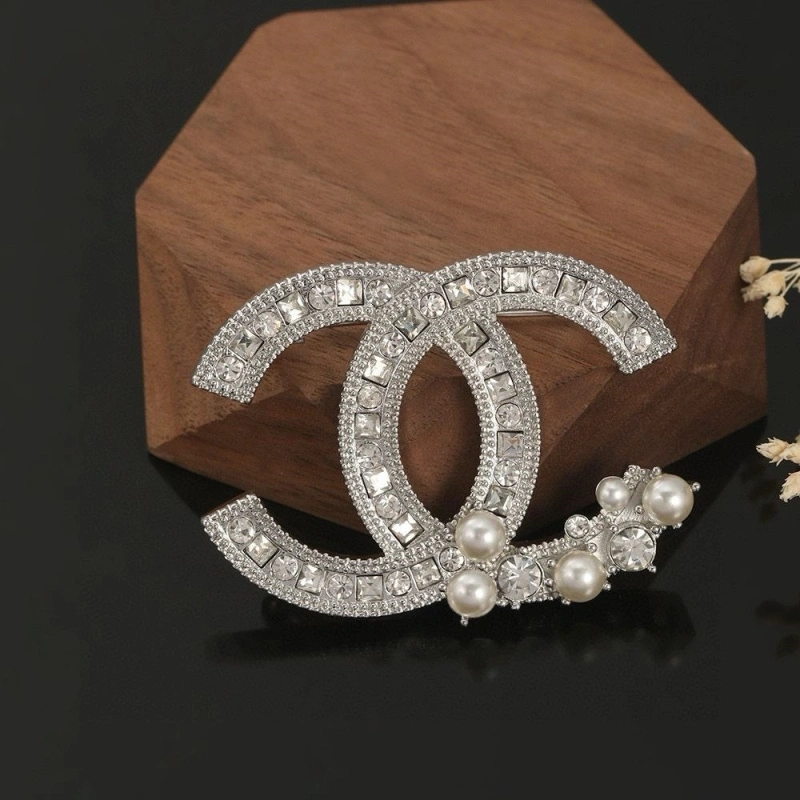 Chxnxl Brooches Resilient 289194