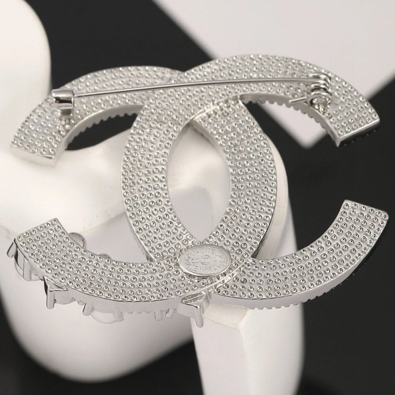 Chxnxl Brooches Resilient 289194