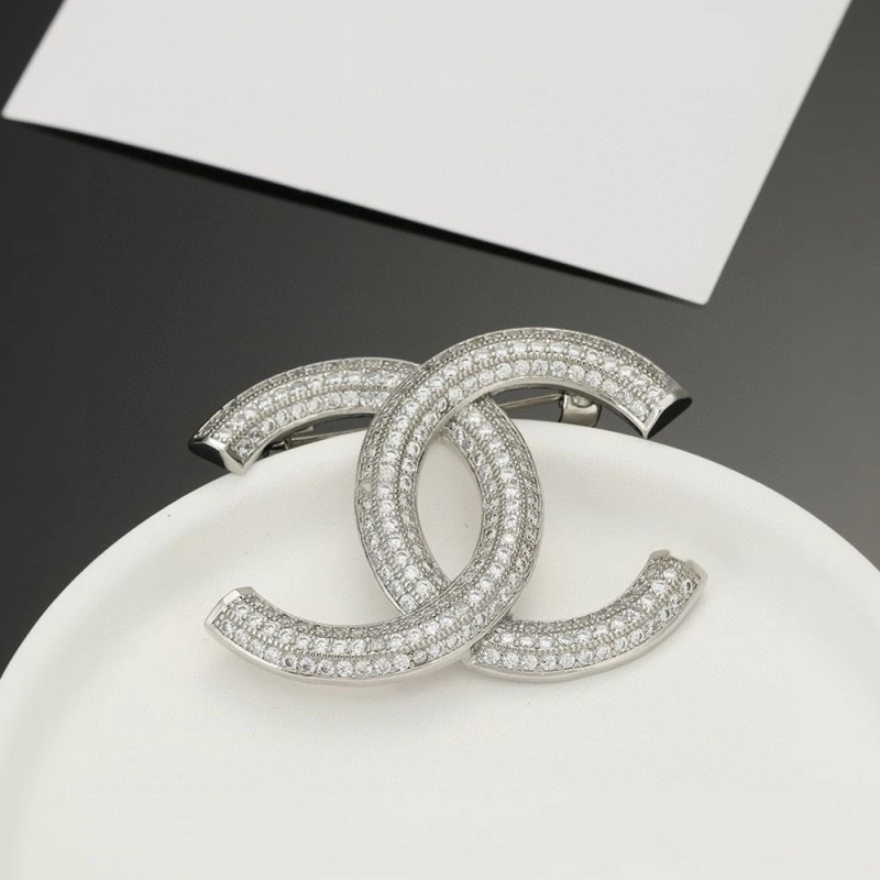 Trendsetting Chxnxl Brooches 289183