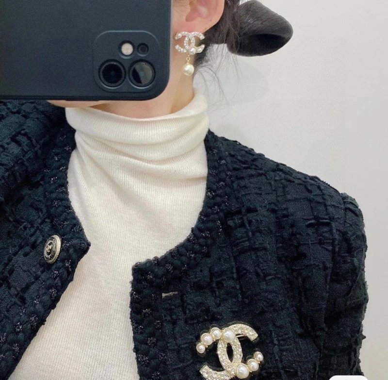 Comfortable Chxnxl Earrings 288345