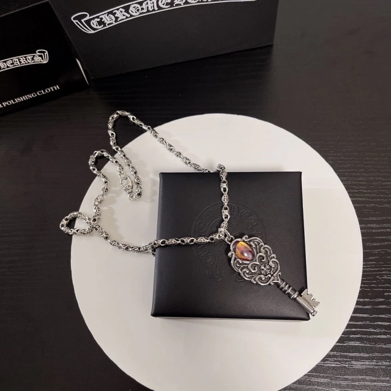 Lightweight Chrxmx Hxxrts Necklaces 299216