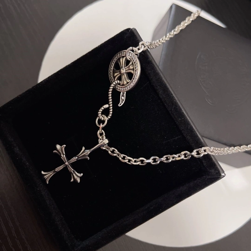 Compact Chrxmx Hxxrts Necklaces 299219