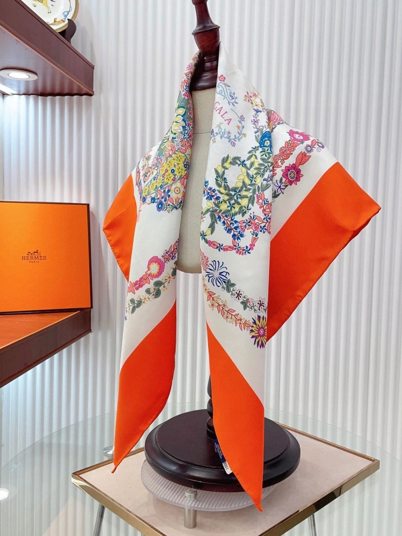 Comfortable HXRMXS 272608