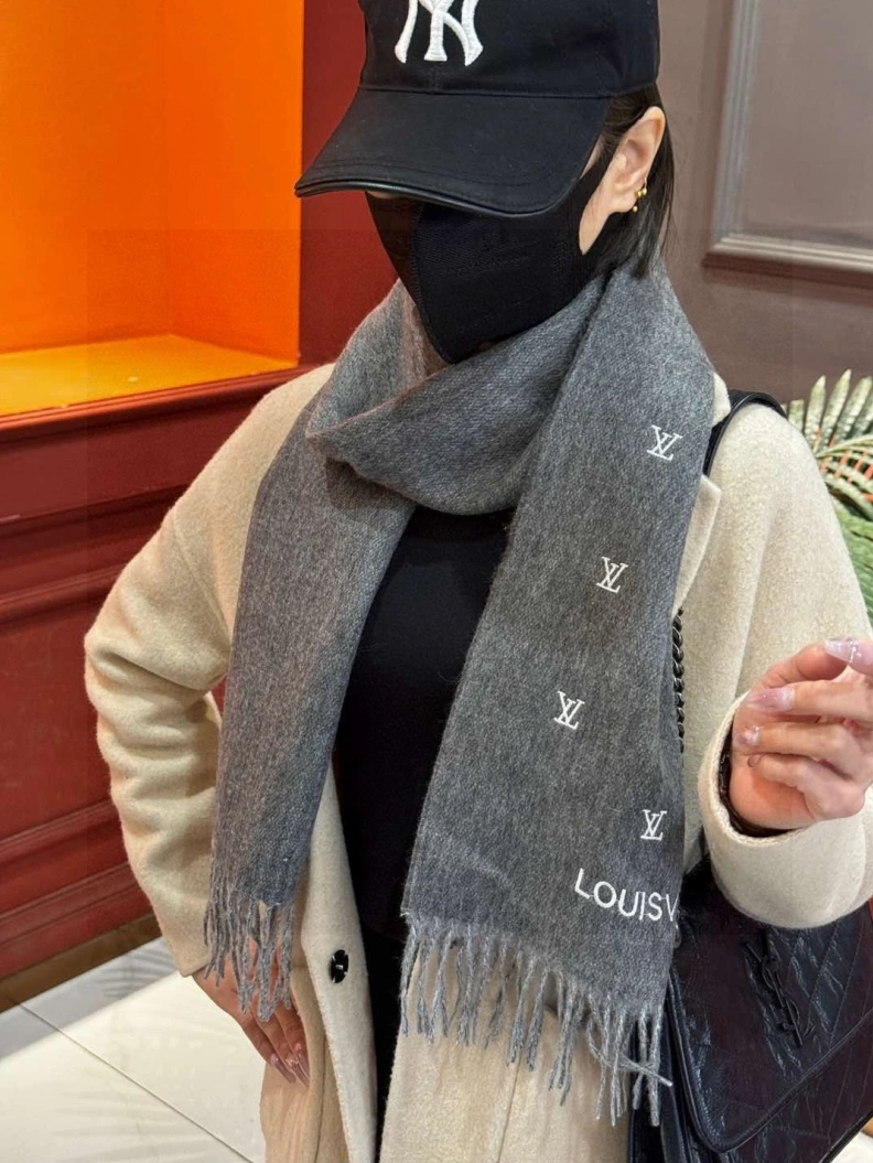 Affordable LX 272360