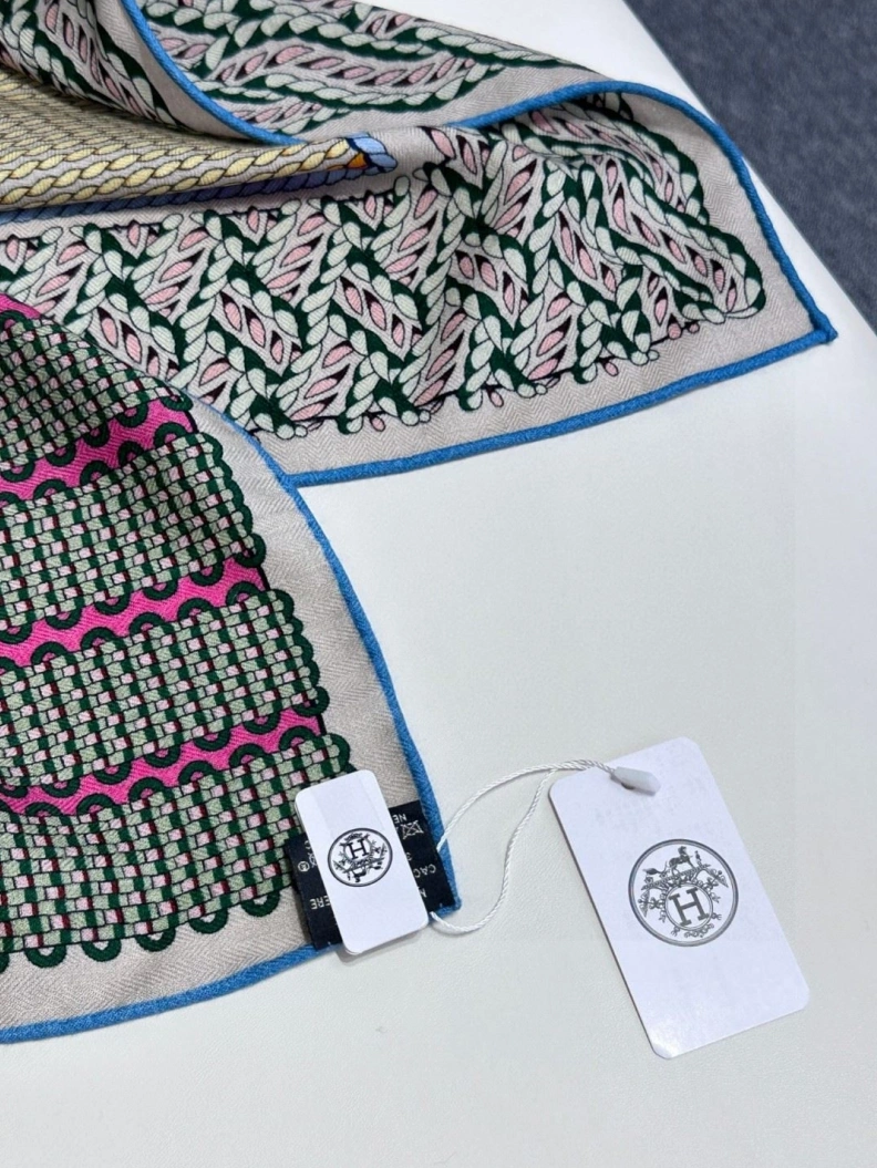 Trendy HXRMXS 272540