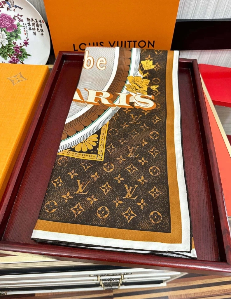Comfortable LX 272274