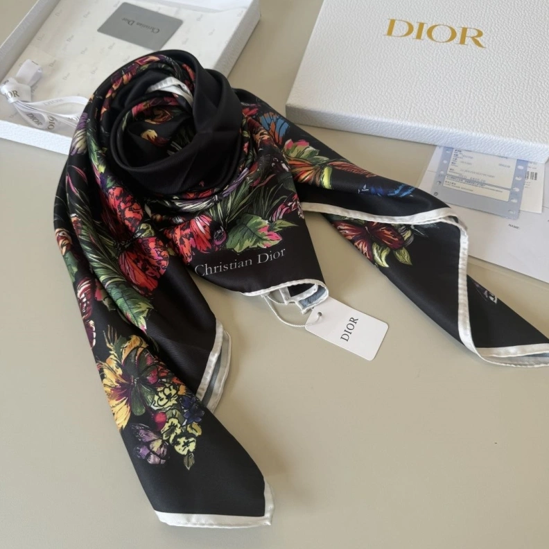 Sophisticated DXXR 272790