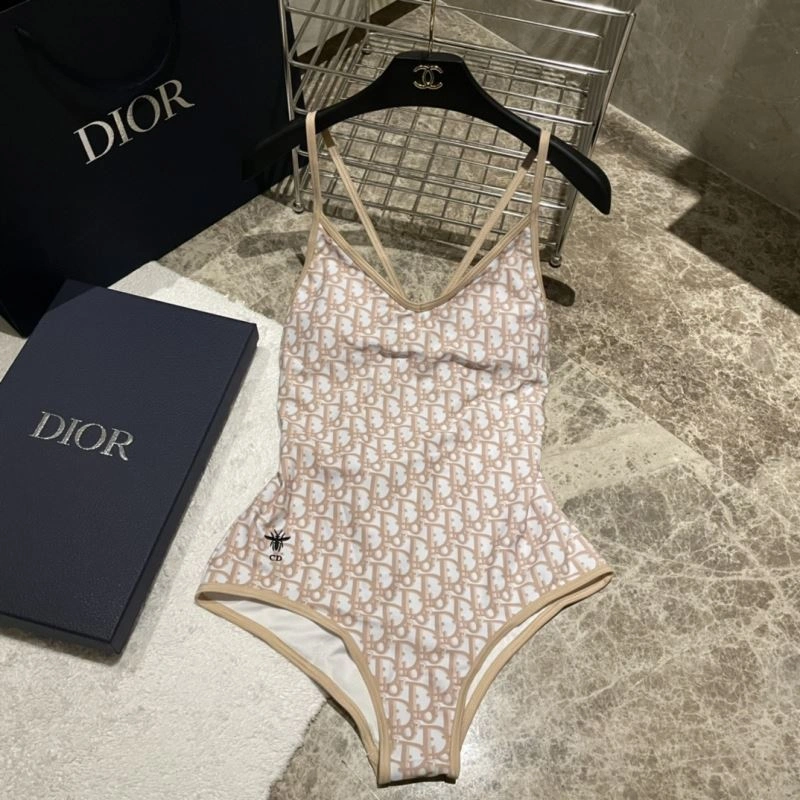 UrbanStyle CHRISTIAN DXXR 266169
