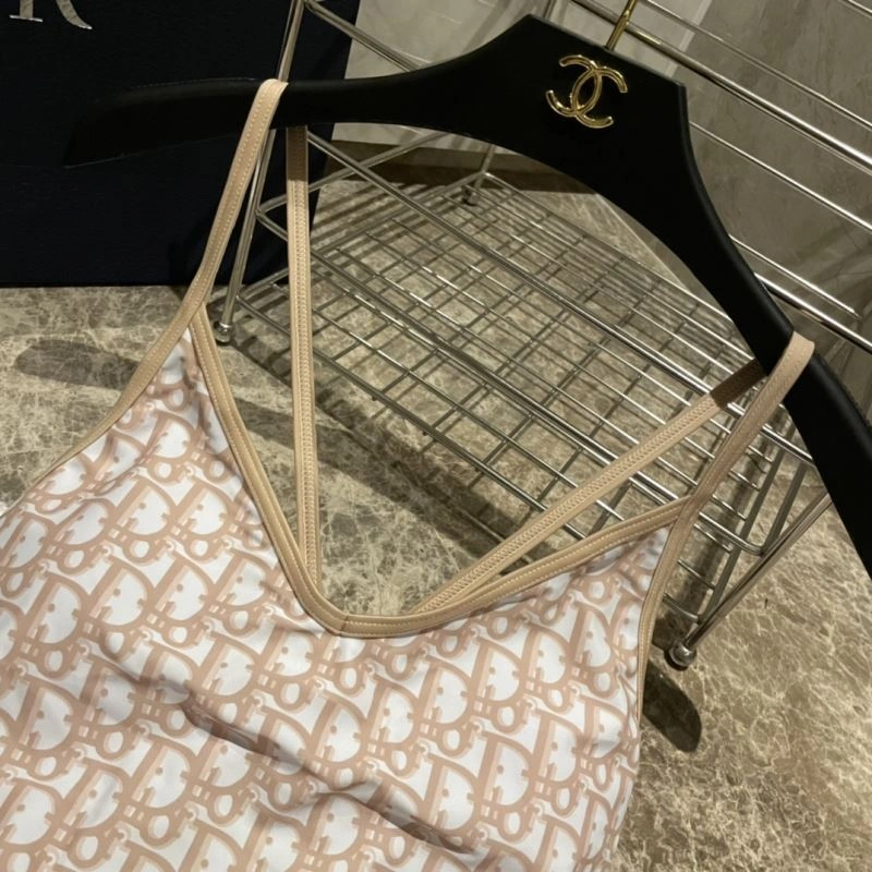 UrbanStyle CHRISTIAN DXXR 266169