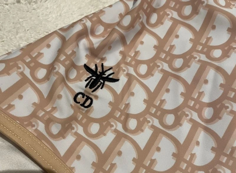 UrbanStyle CHRISTIAN DXXR 266169