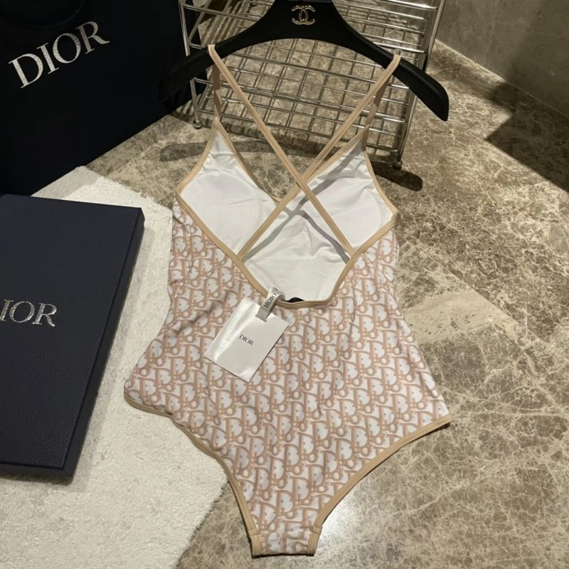UrbanStyle CHRISTIAN DXXR 266169