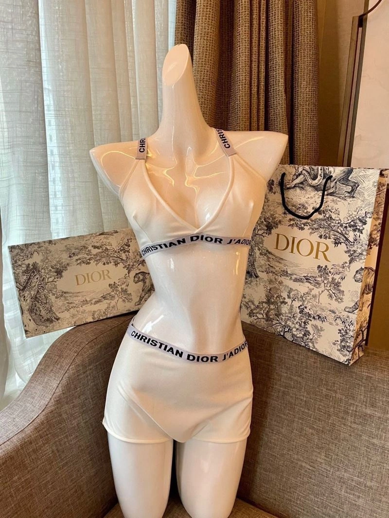 Comfortable CHRISTIAN DXXR 266135