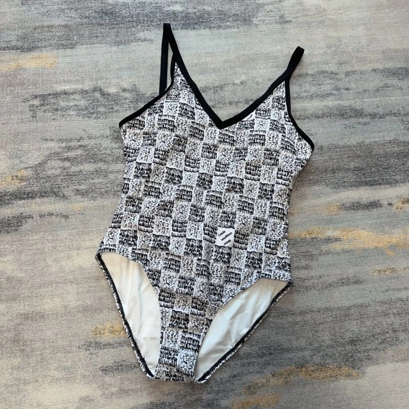 Sleek LXXIS VXXTTON 265861