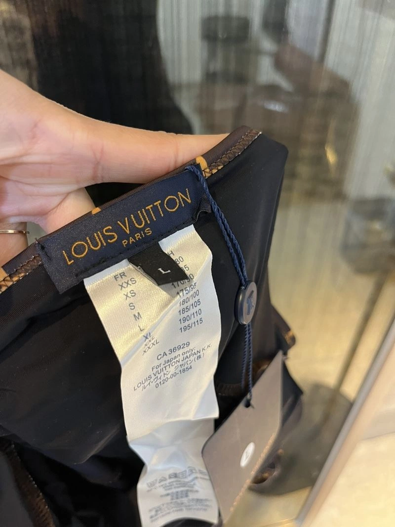 ModernLook LXXIS VXXTTON 265856
