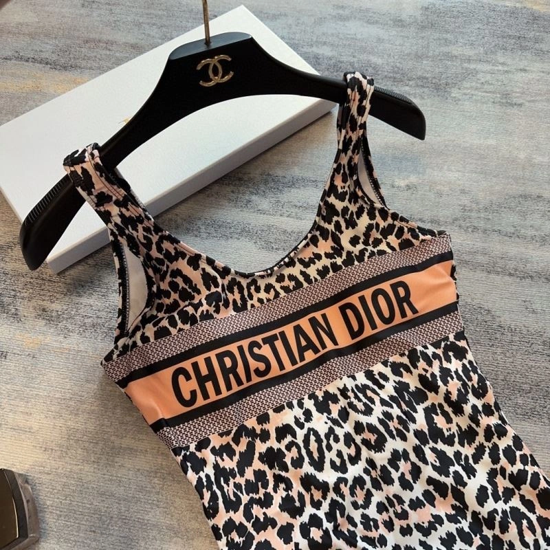 CHRISTIAN DXXR WellDesigned 266117