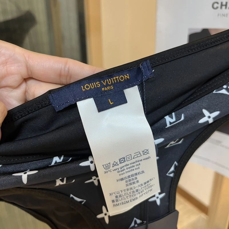 LXXIS VXXTTON Stylish 265844