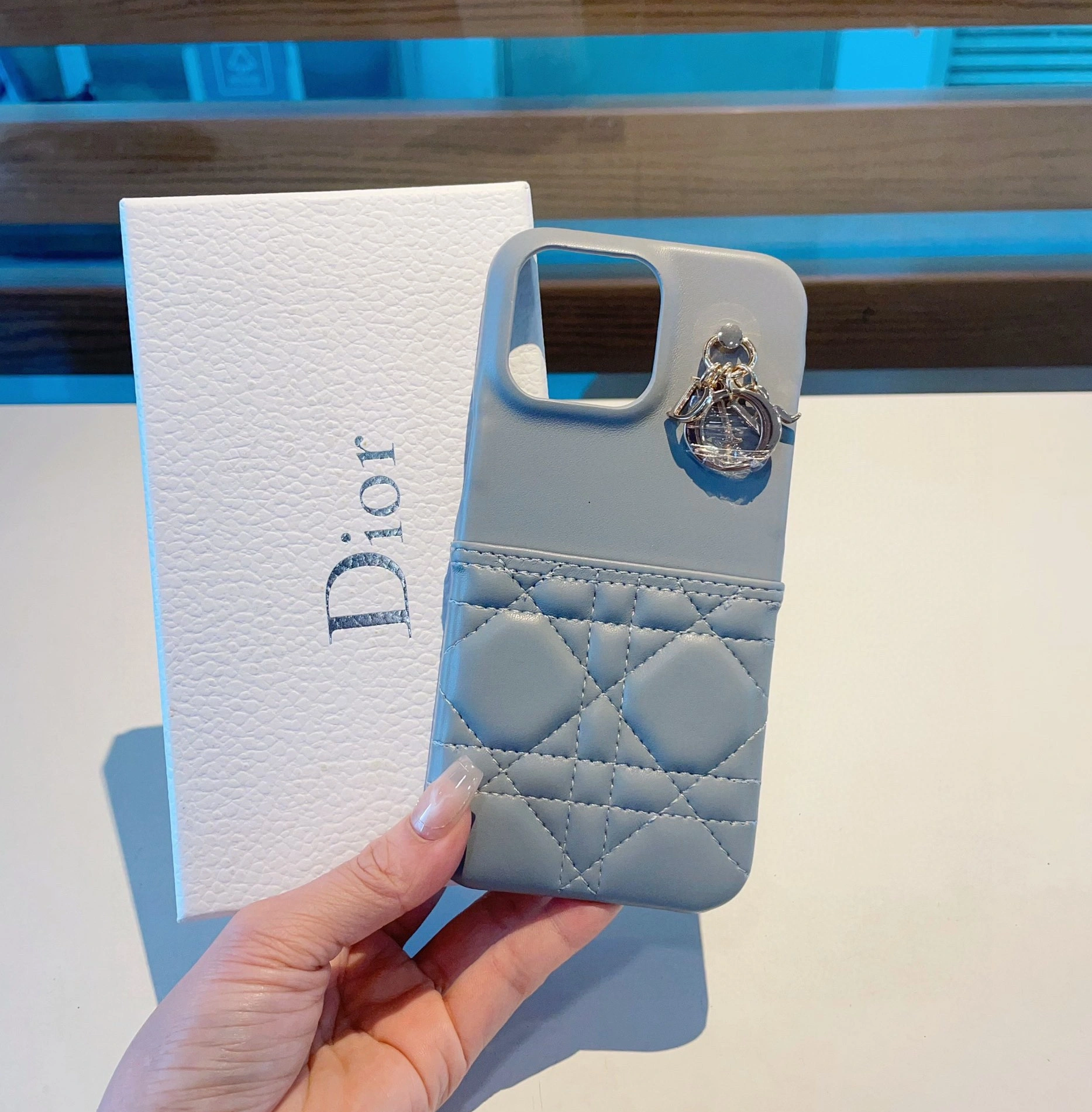 EyeCatching DXXR 271837