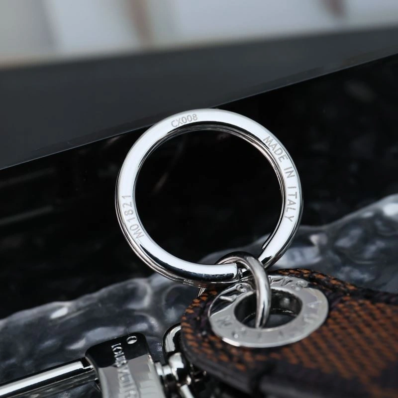 Elegant CHXNXL 270404