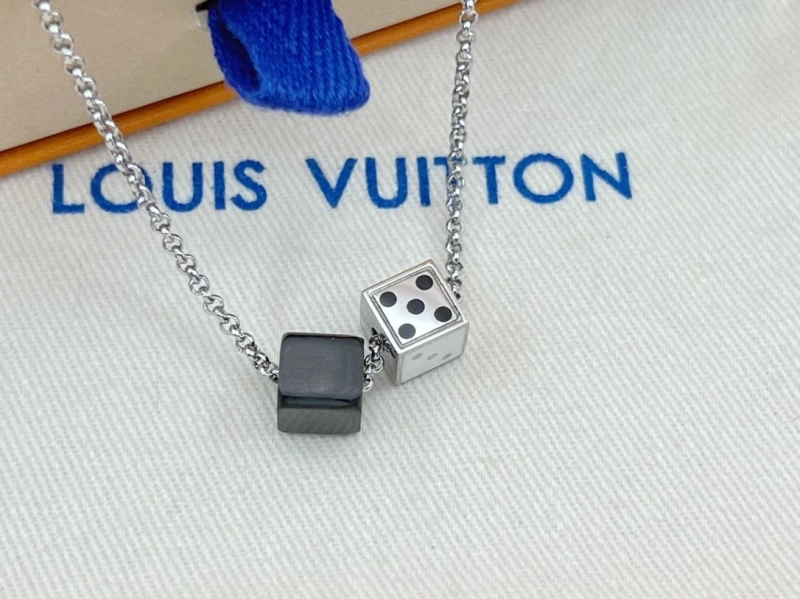 Breathable LX Necklaces 309575
