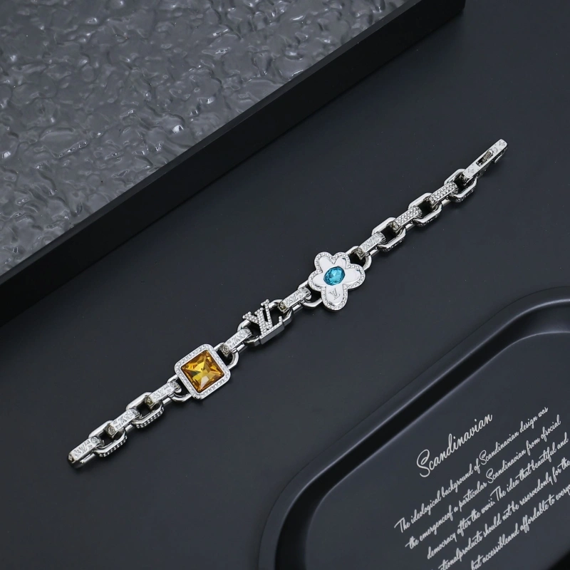 Sophisticated LX Necklaces 309563