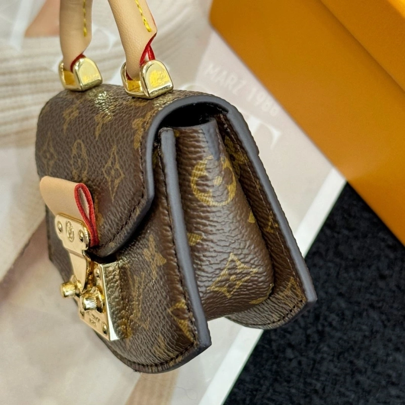 DailyWear LX 271212