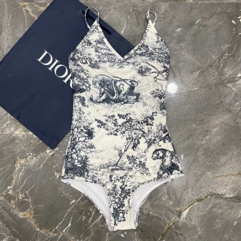 Comfortable CHRISTIAN DXXR 264633