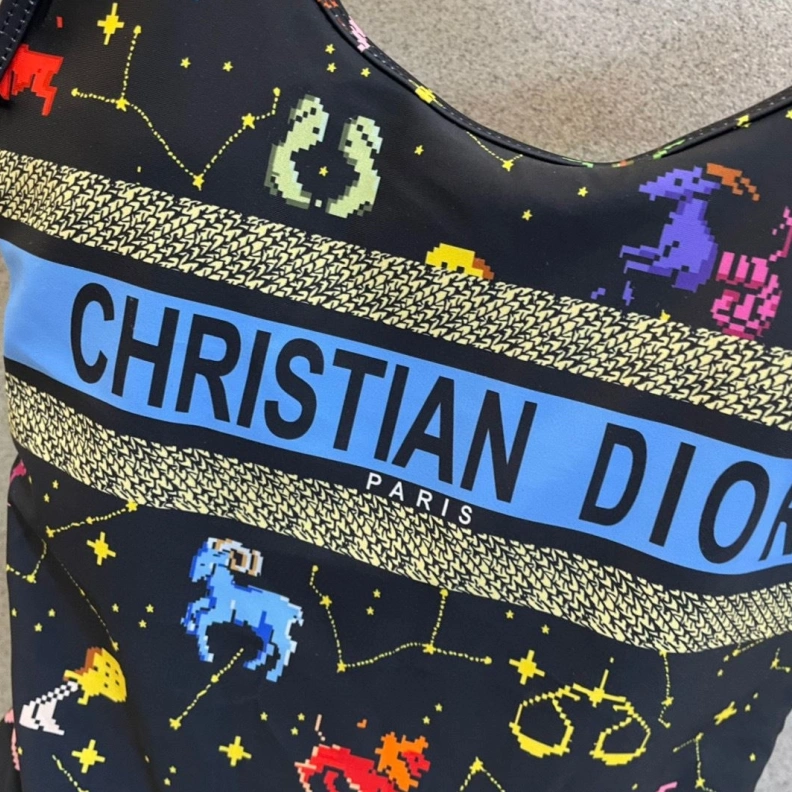 Comfortable CHRISTIAN DXXR 264638